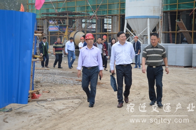 7ae5299602567c8a96bff4aa67d84b2f 查抄市公交综合服务中心施工现场.JPG